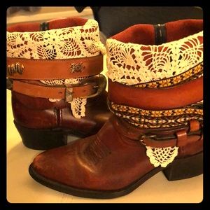 Vtg Upcycled cowboy boots approx sz 9